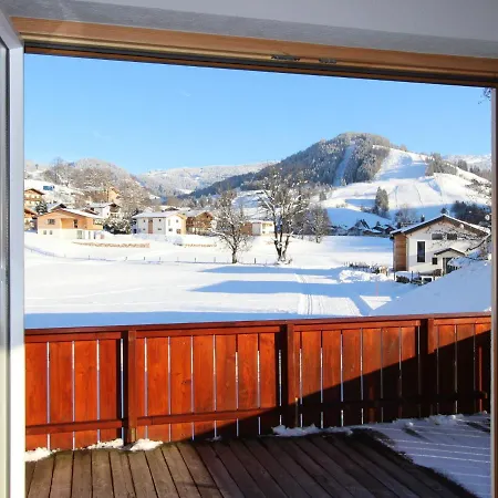 Spacious In Near Ski Area Hochkonig Daire